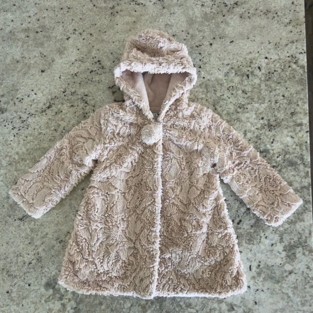 Widgeon Girls Faux‎ Fur Hooded Coat Size 5 Blush Pink
